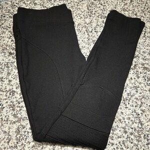 Zara Basic‎ Black Legging with Shaping Seams - Size Medium - 5039/055/800